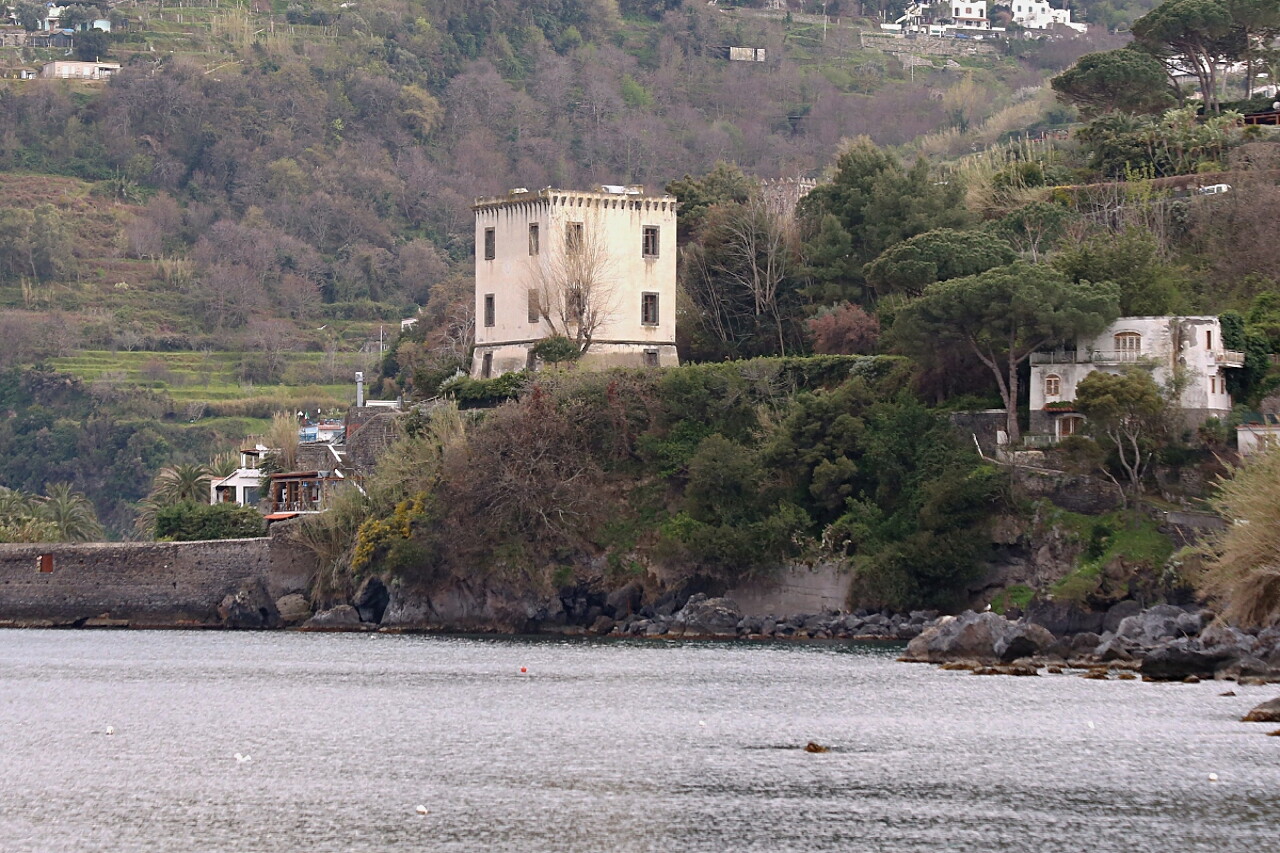 Ischia, Torre di Guevara