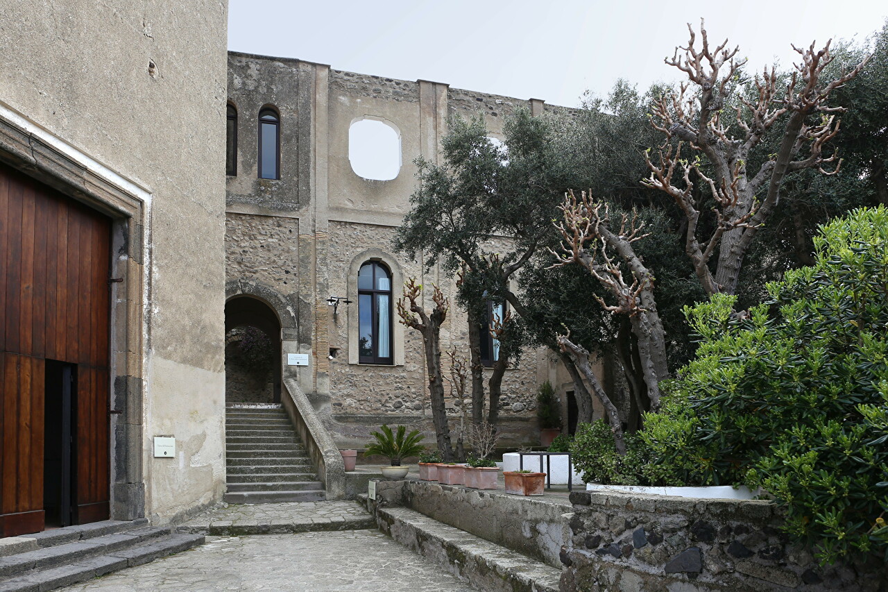 Monastery of St. Mary the Comforter, Ischia