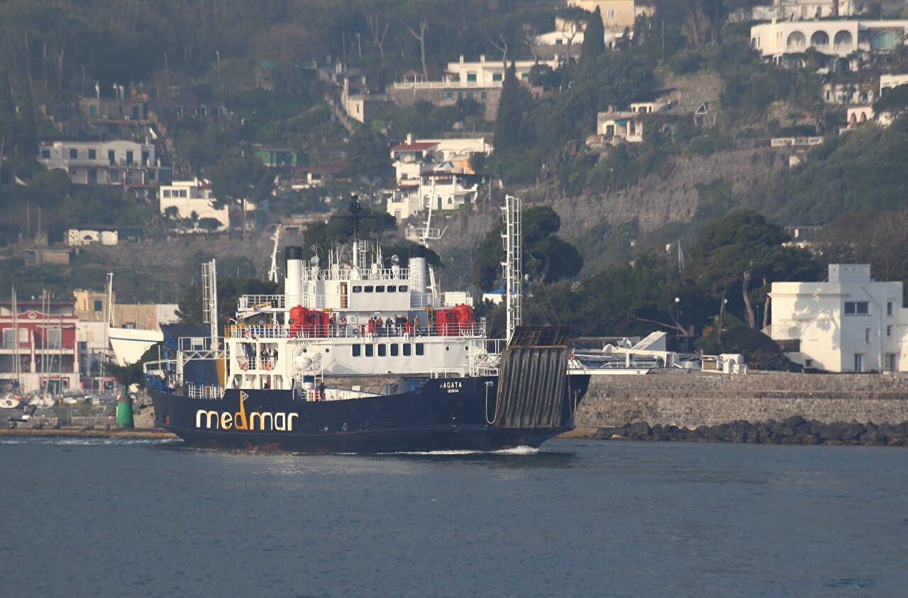 Ferry Agata, Ischia