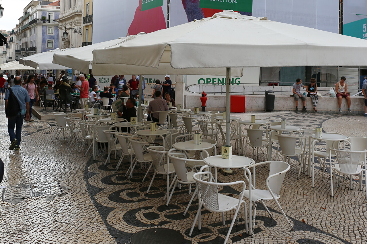 Площадь Шиаду, Лиссабон