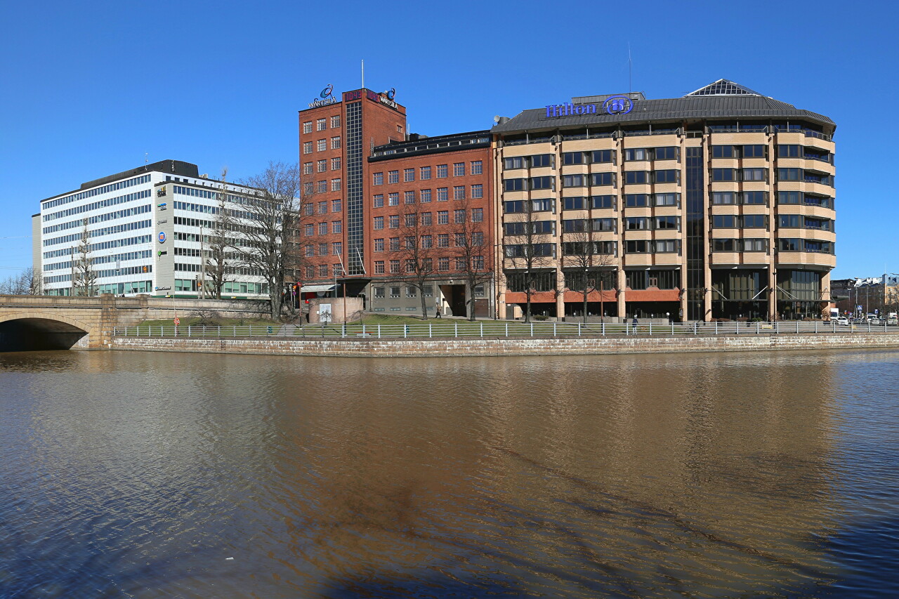 Pitkäsilta Bridge, Helsinki