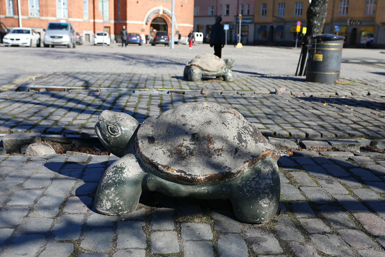 Hakaniementori Square, Helsinki