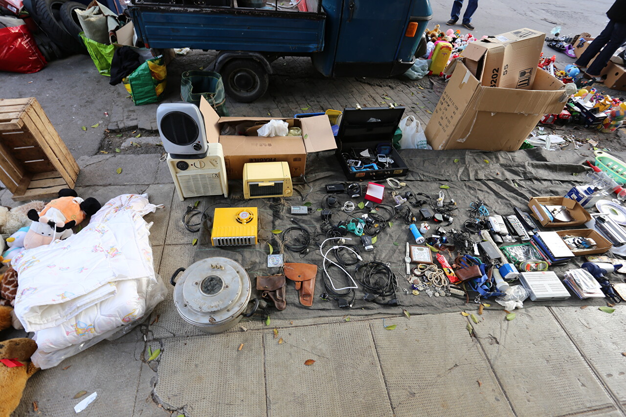 Giovanni Grasso Flea Market, Palermo