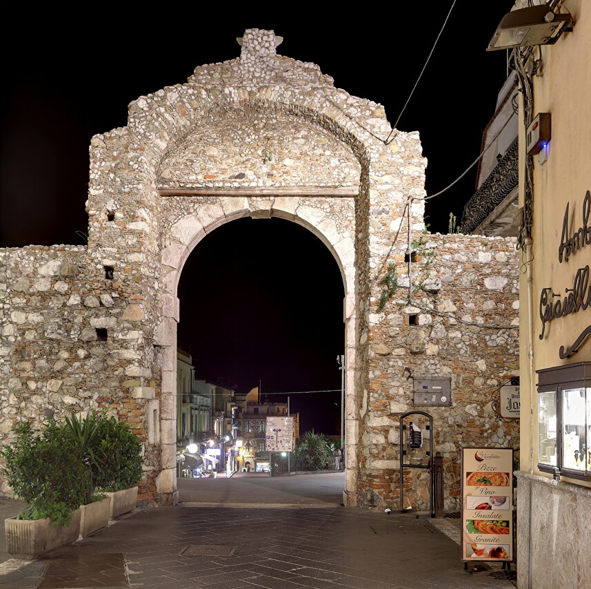 Night Taormina