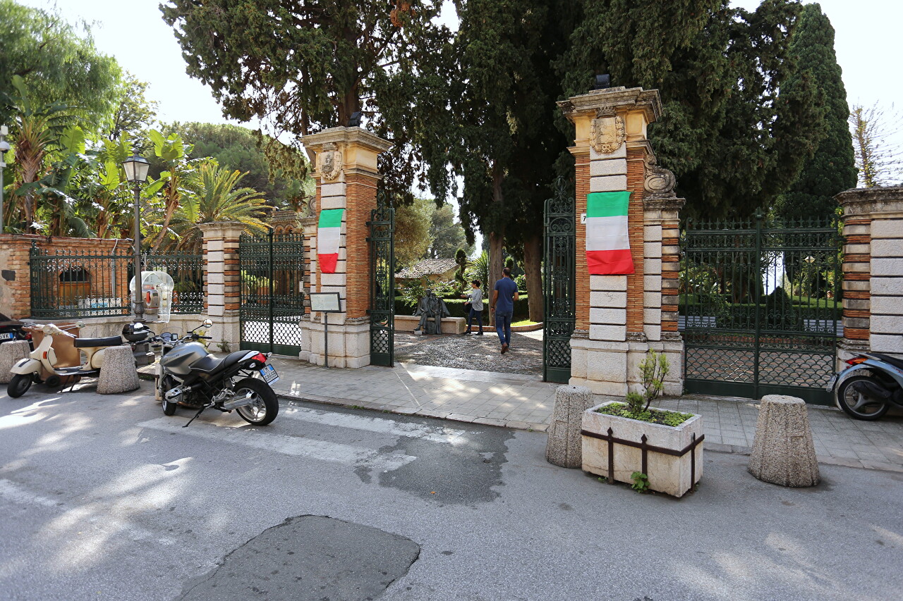 Florence Tervelyan Park, Taormina