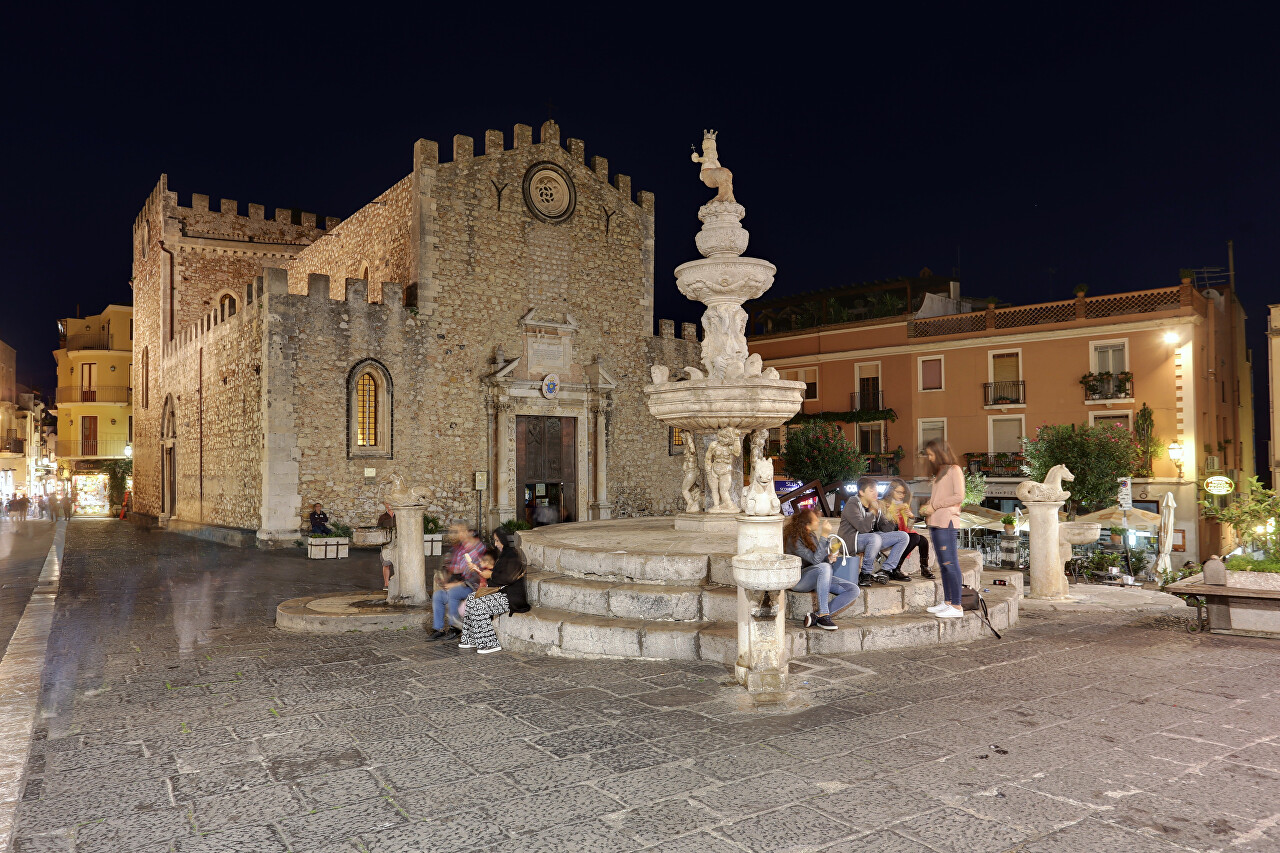 Night Taormina