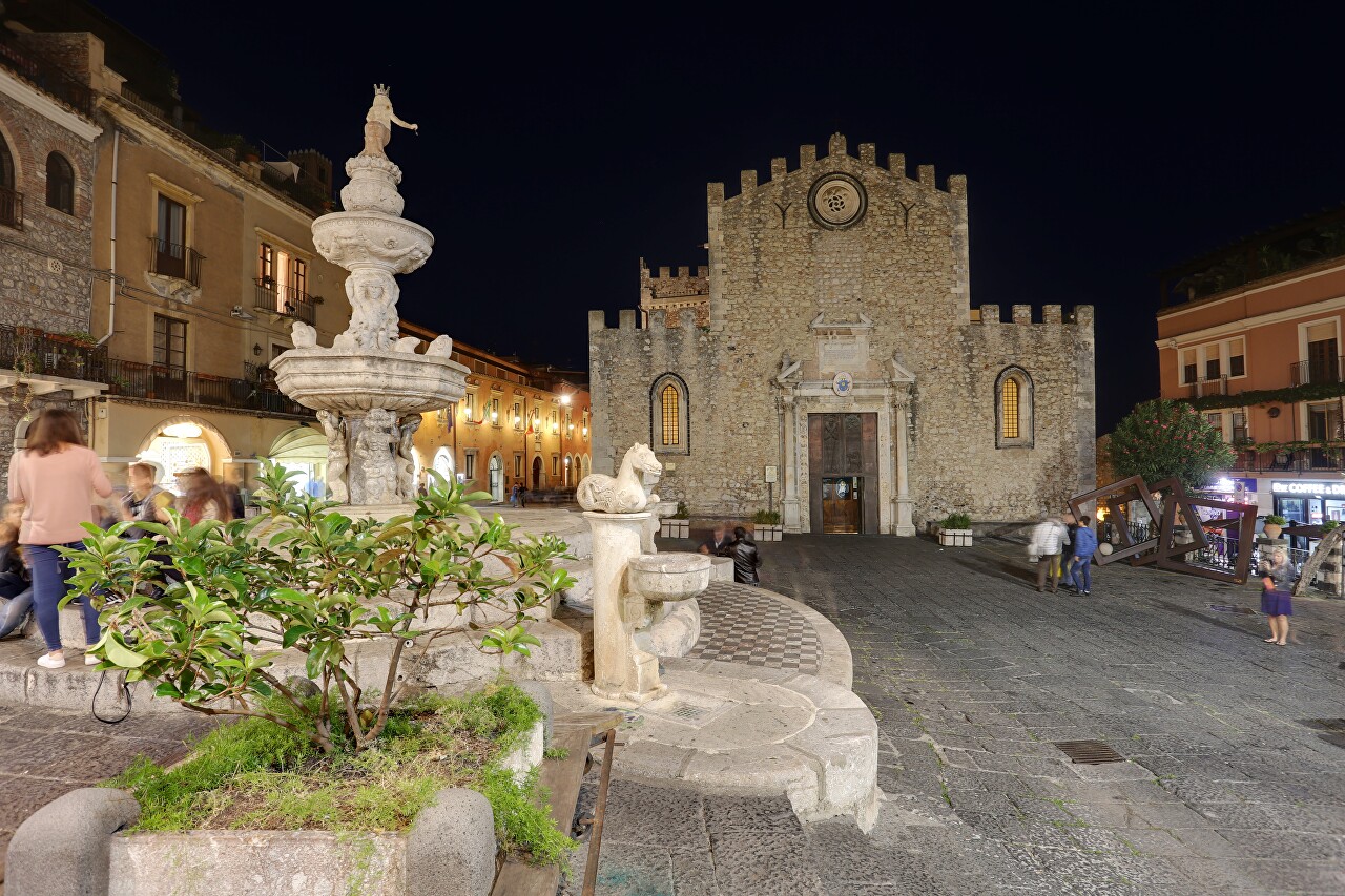 Night Taormina