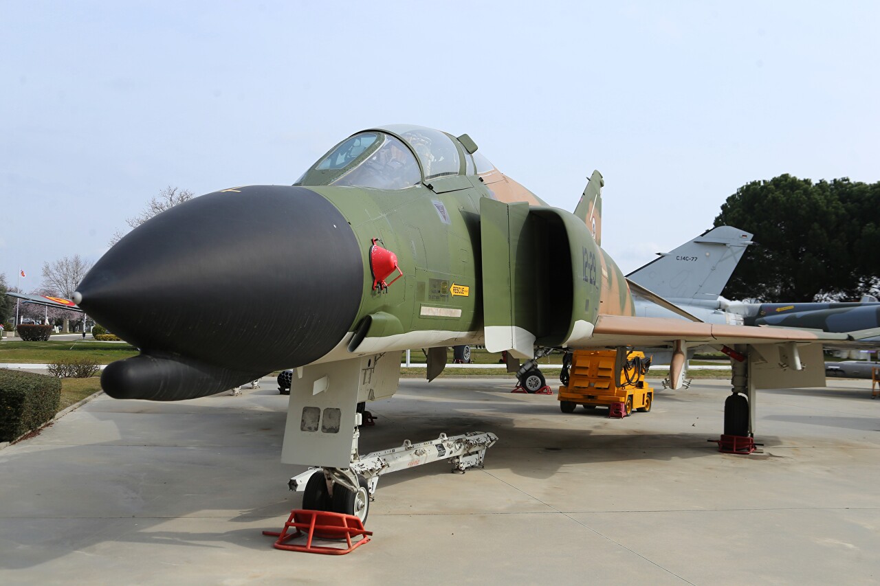 F-4C Phantom II fighter-bomber, Madrid