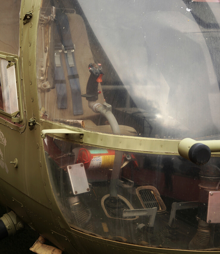 Вертолёт связи и наблюдения MBB Bo-105LOH