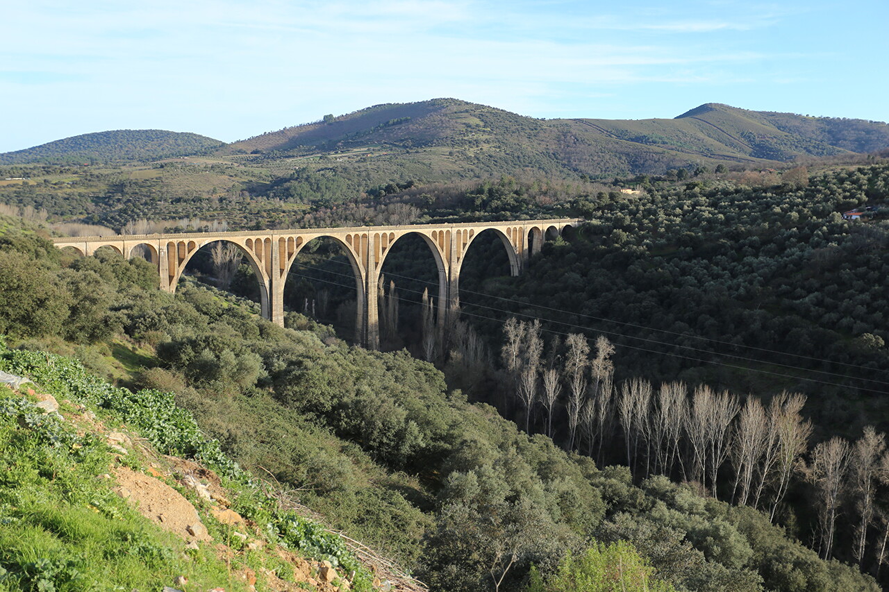 Viaduct of Guadalupe (Viaducto de Guadalupe)