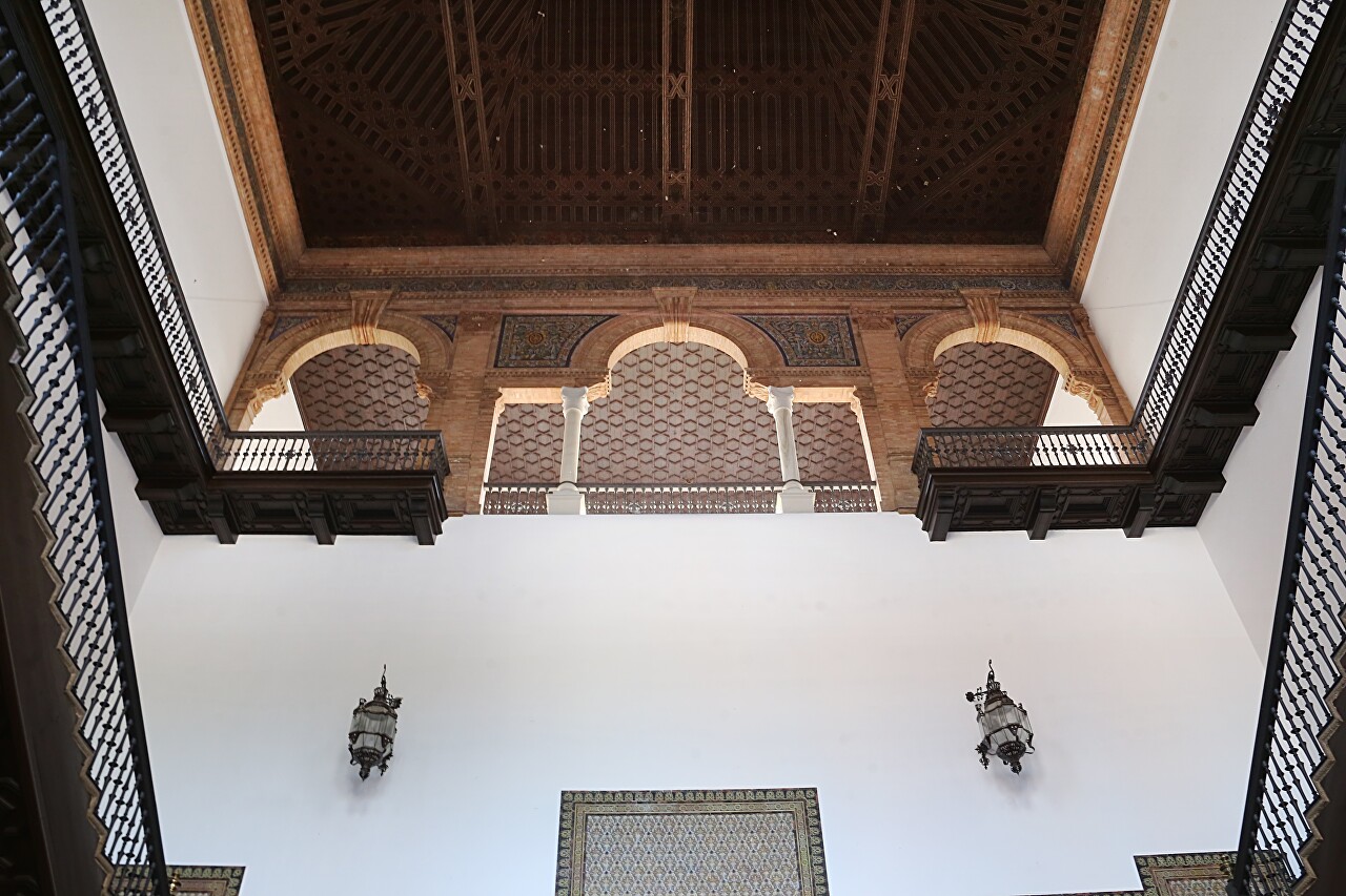 Portals of Plaza de España, Seville