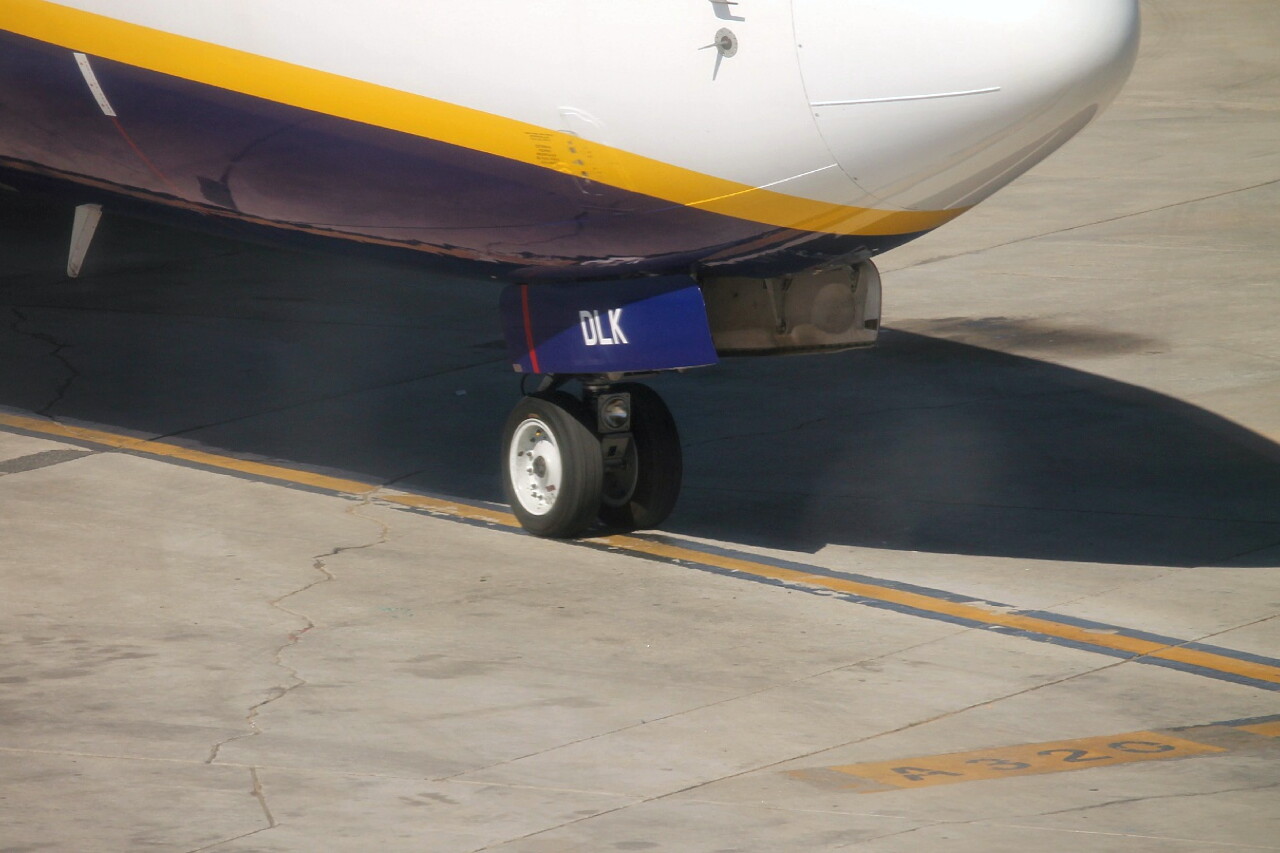 Malaga-Costa del Sol airport. Rynair Boeing-737 EI-DLK