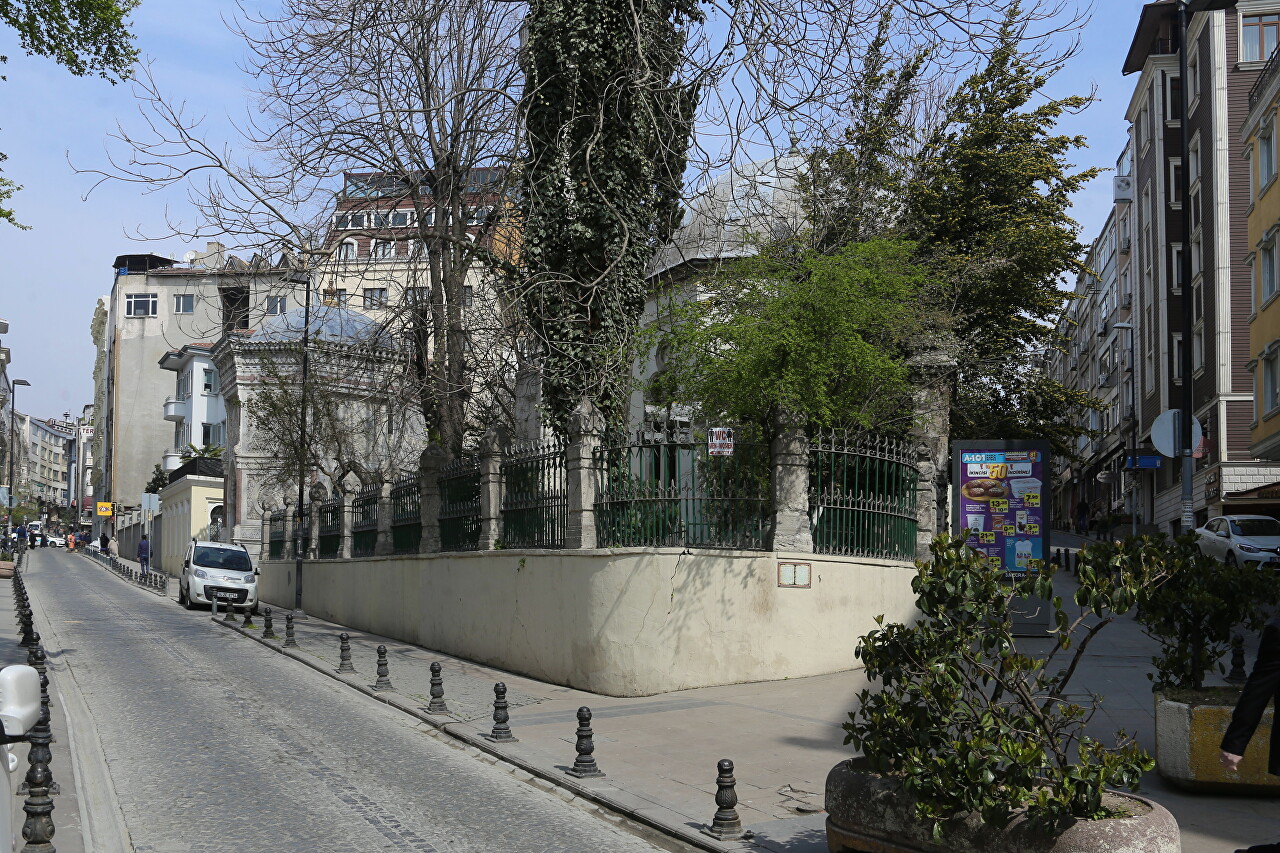 Keçecizade Fuad Pasha's mausoleum (Keçecizade Fuad Pasha Türbesi)