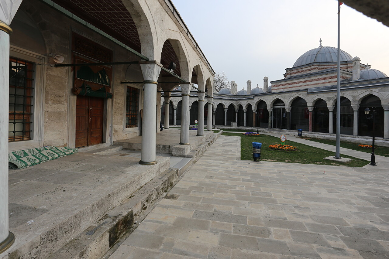 Shemsi Pasha mosque (Şemsi Pasha Camii)