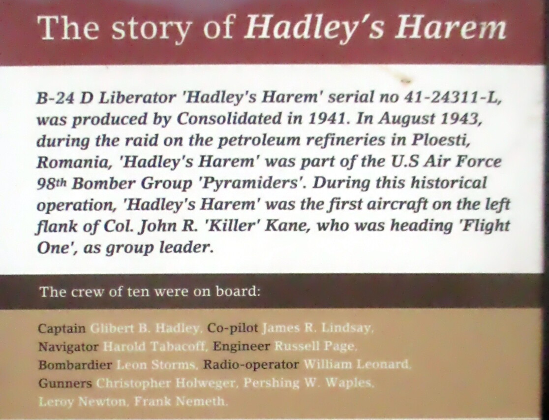 Экипаж Hadley's Harem