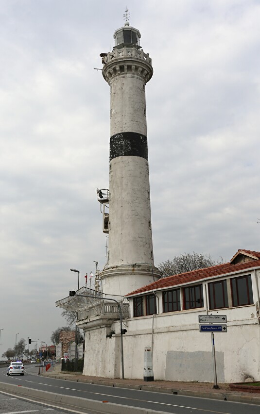 Маяк Ахыркапы, Стамбул