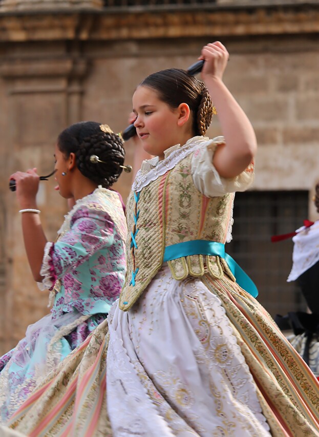 Folklore festival on the Plaza de la Virgen, Valencia