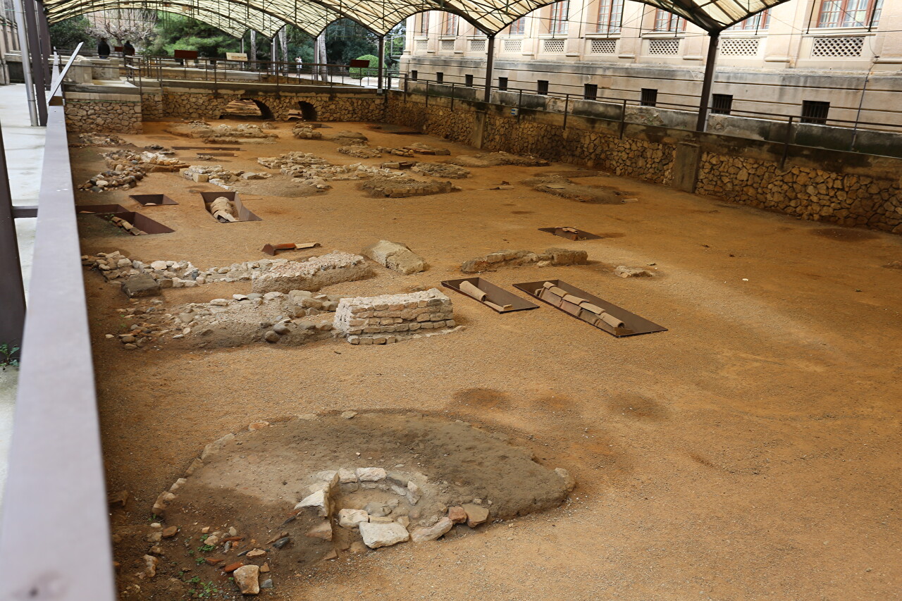 Paleochristian Museum and Necropolis (Museu i Necròpolis Paleocristians)