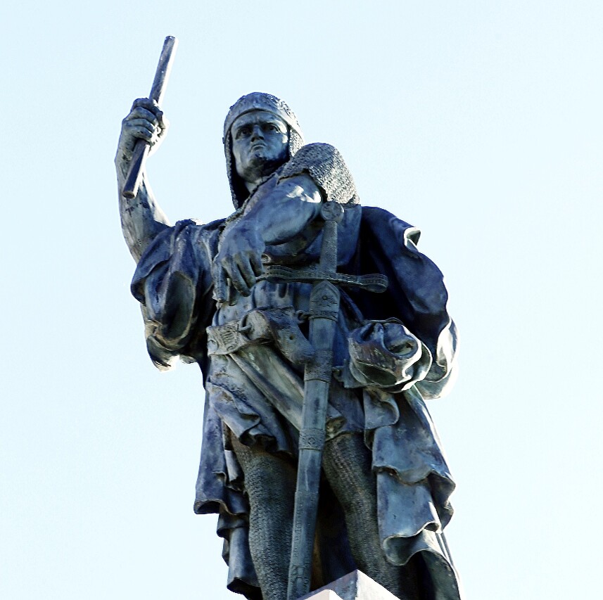 Памятник адмиралу Руджеро ди Лауриа, Таррагона