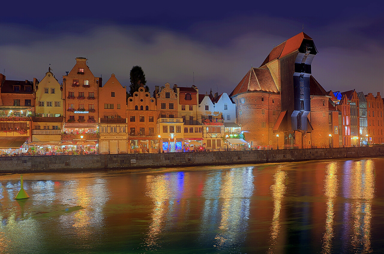 Old Gdańsk at night