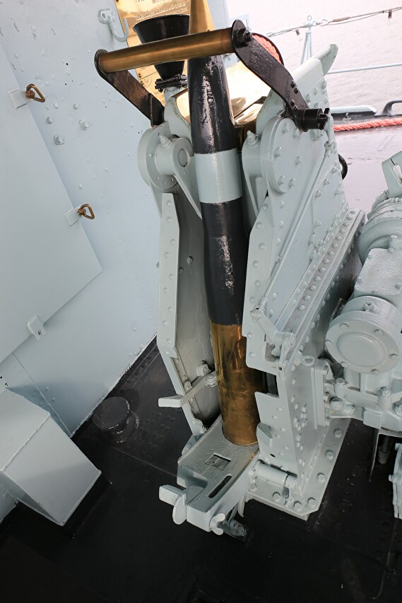 102mm морская пушка QF Mk XVI