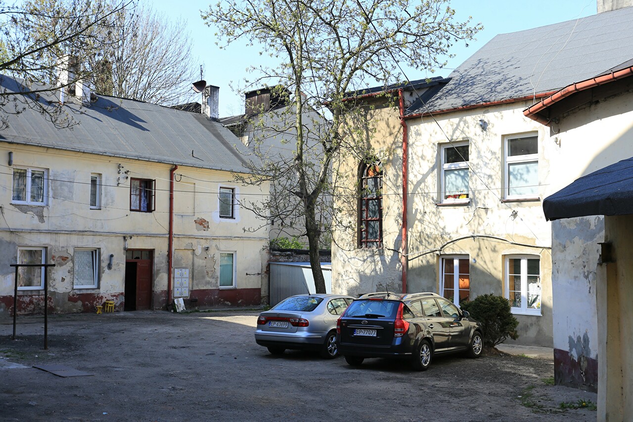 Old Courtyard on Wojska Polskiego 37, Piotrków Trybunalski