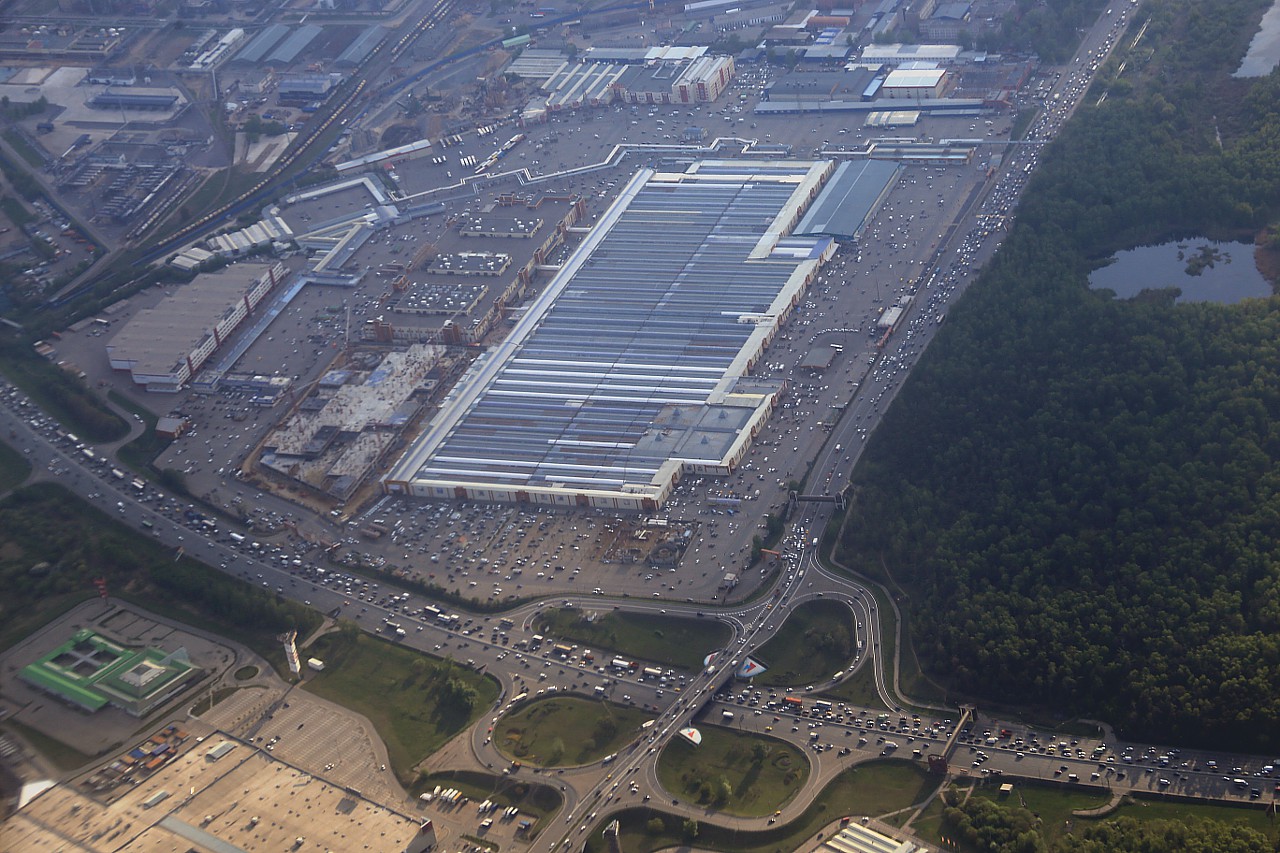 Shopping complex 'green thumb'