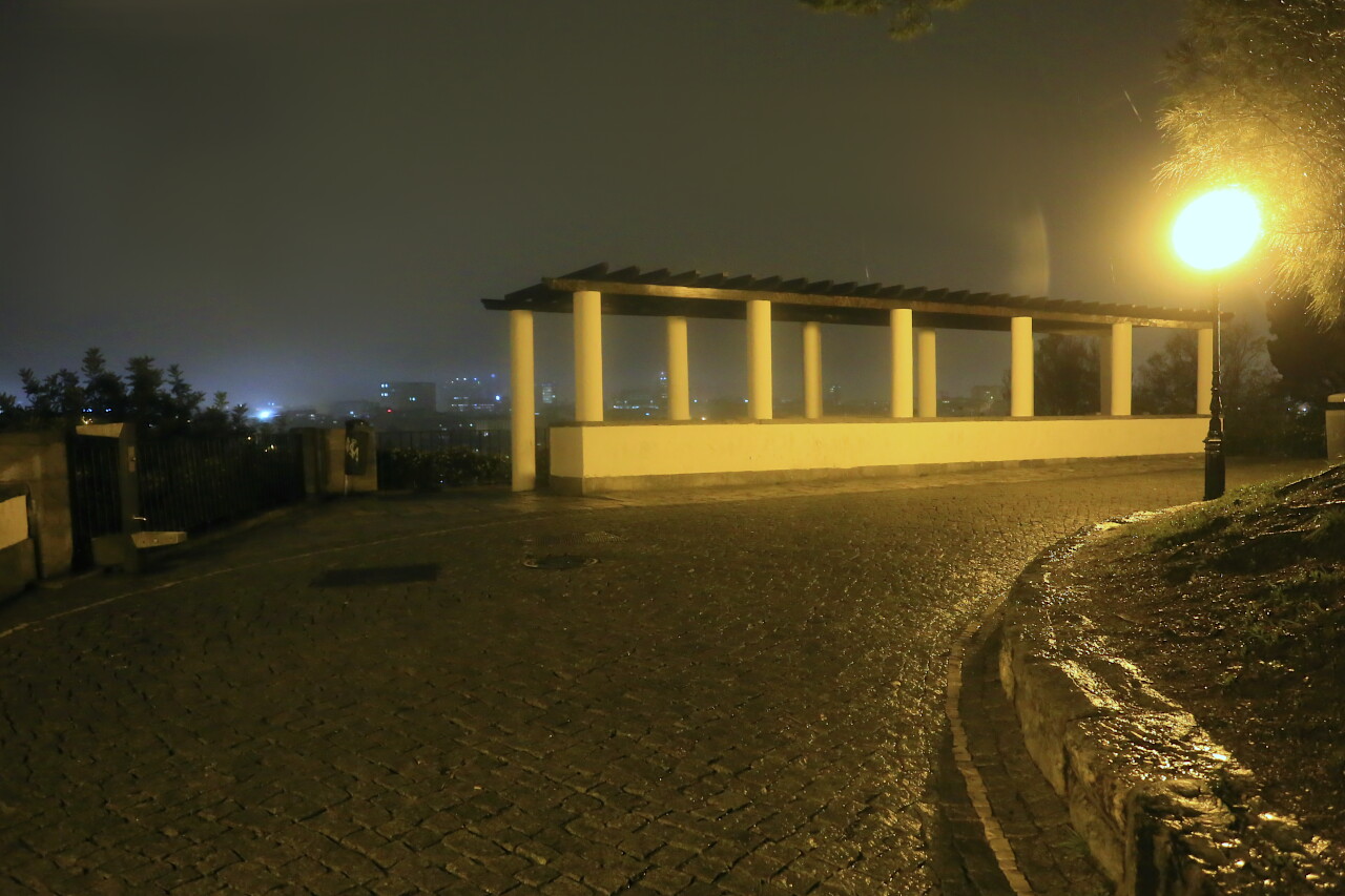 Ночной Лисабон